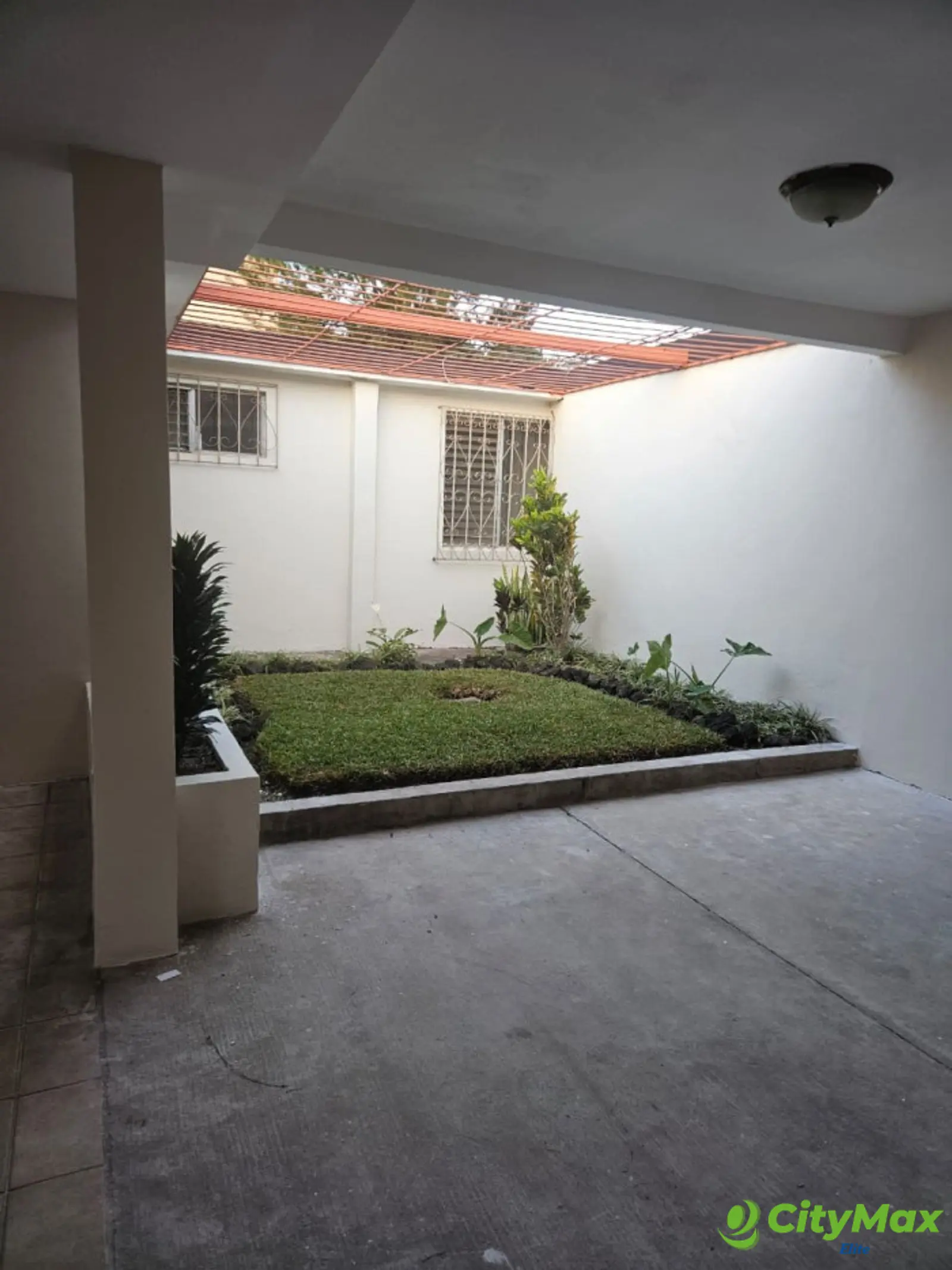 Venta de Casa en Colonia El Maestro de Zona 15 - foto 7