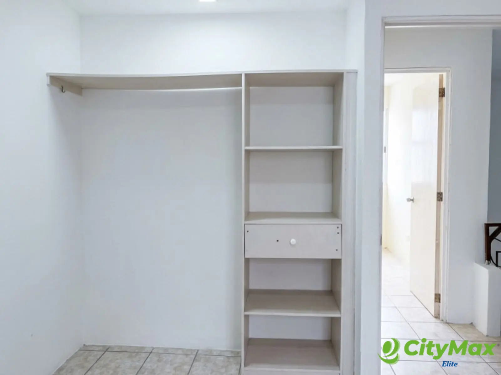 CASA EN VENTA RESIDENCIALES LOS ARCOS SAN MIGUEL PETAPA - foto 7