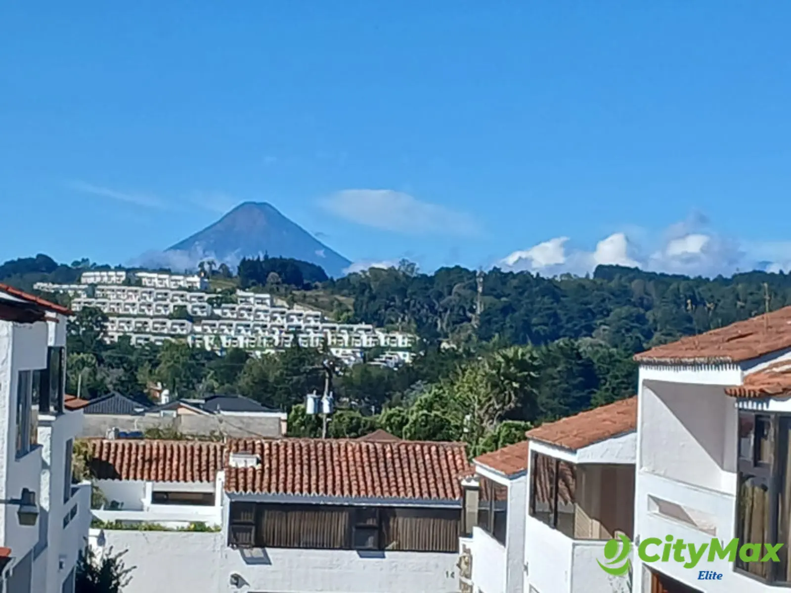 Casa en Venta en Km 15.8 Carretera a El Salvador - foto 2