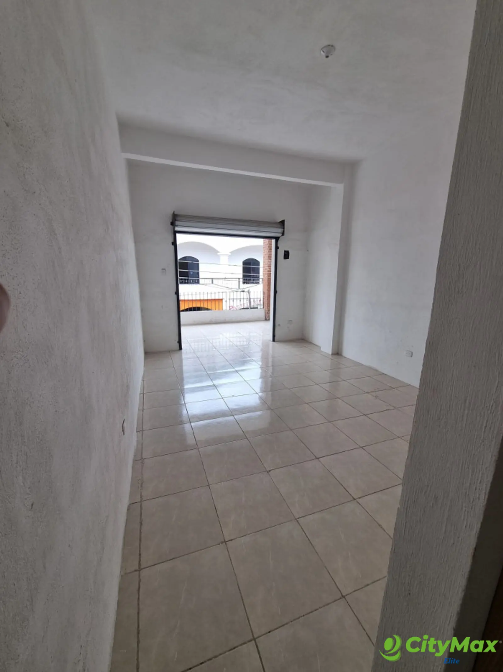 Local Comercial en Alquiler en Sansare - foto 5