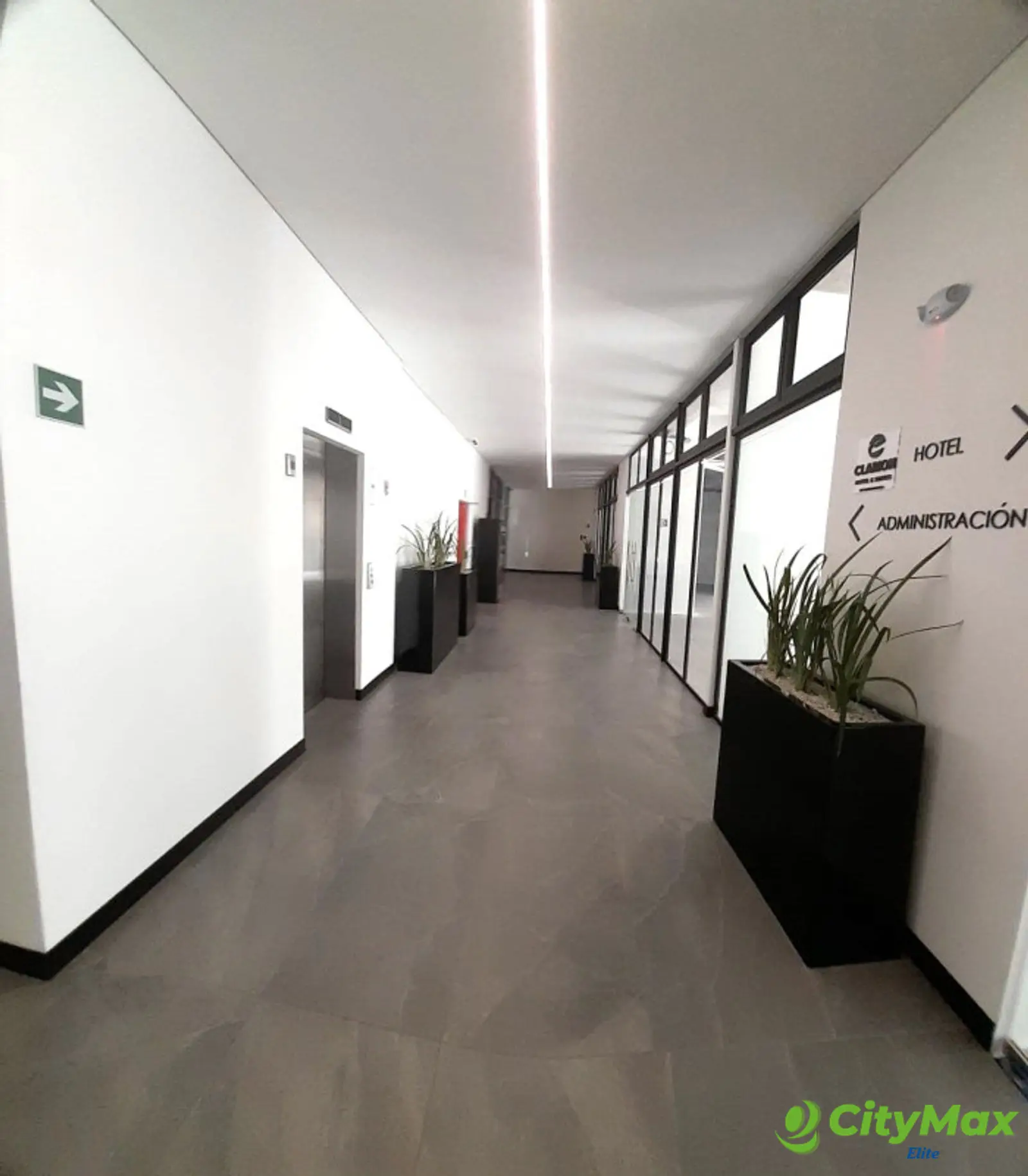 Local Comercial en Renta Zona 10 - Excelente Ubicación - foto 4