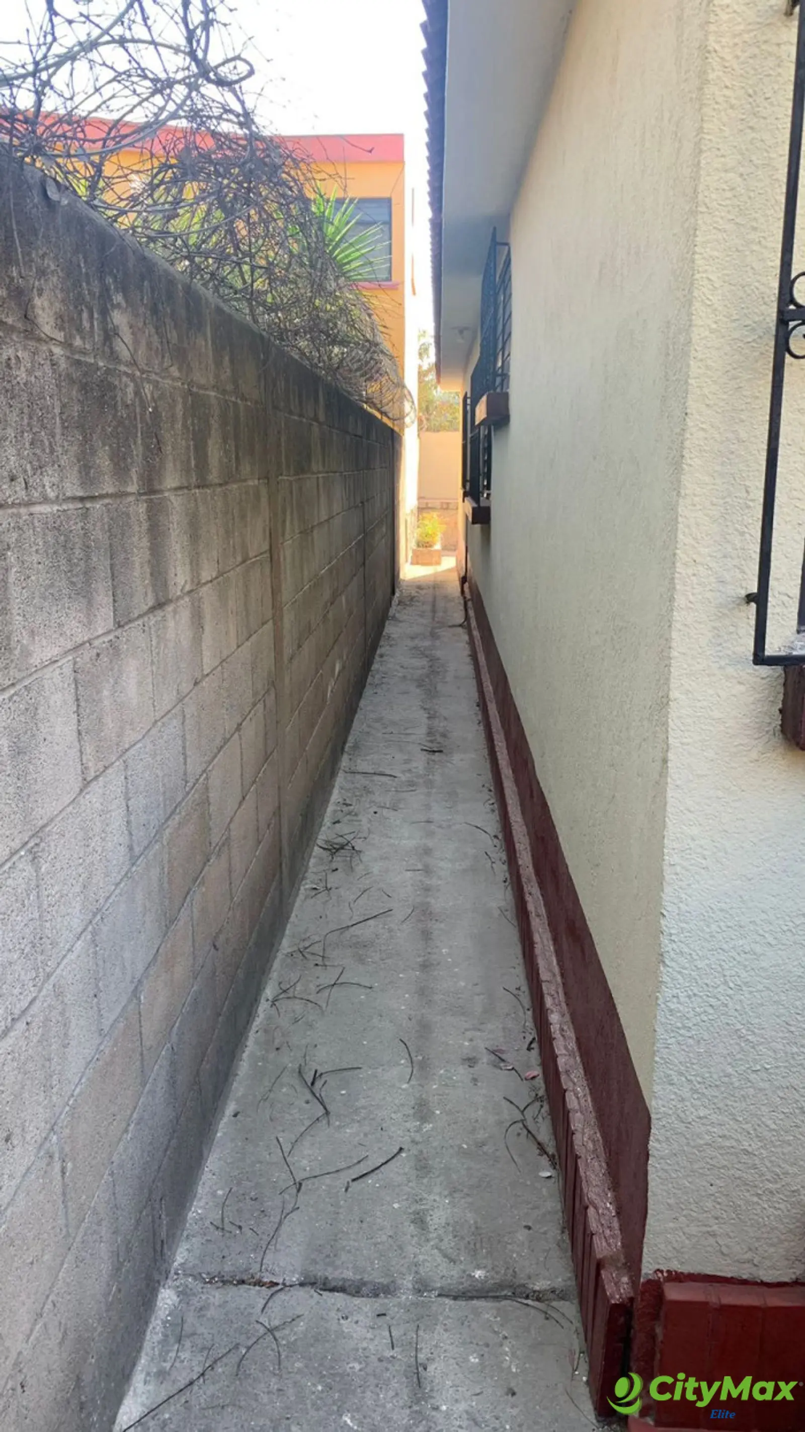 Propiedad en Venta Zona 12, 2 Casas/Terreno 750mts2 - foto 17