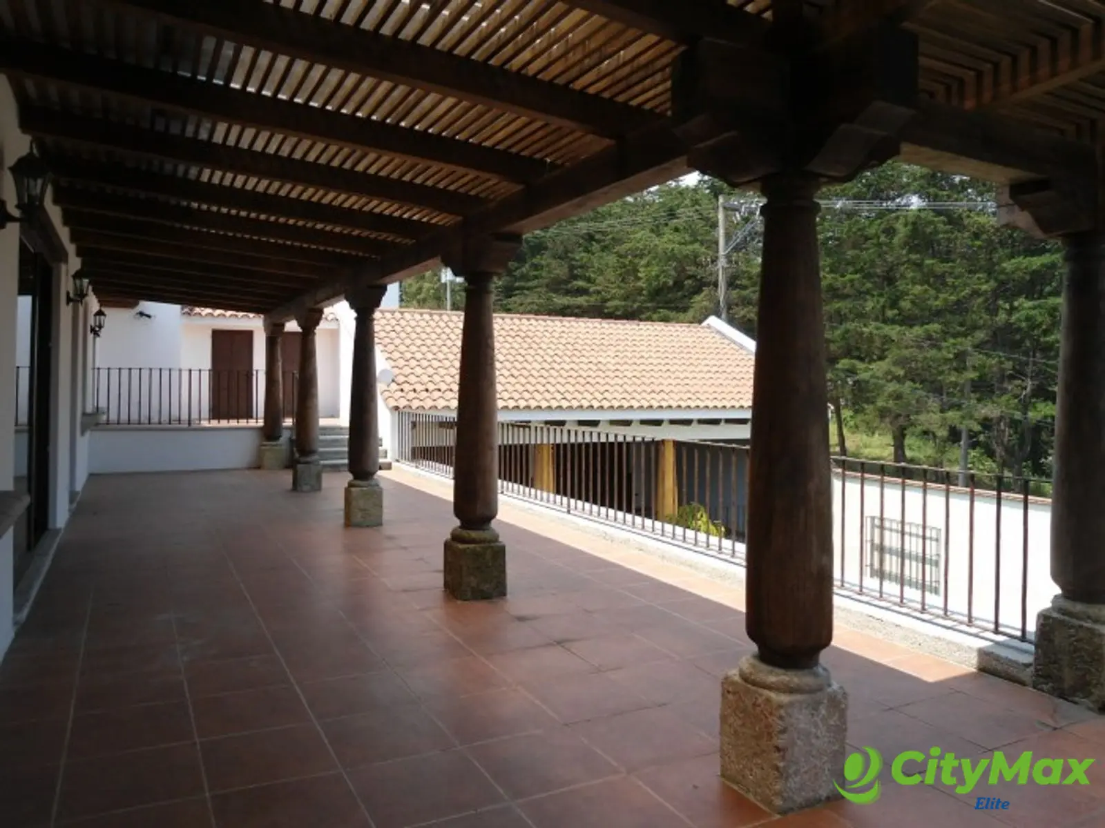 Casa en venta o alquiler en Muxbal Guatemala - foto 3