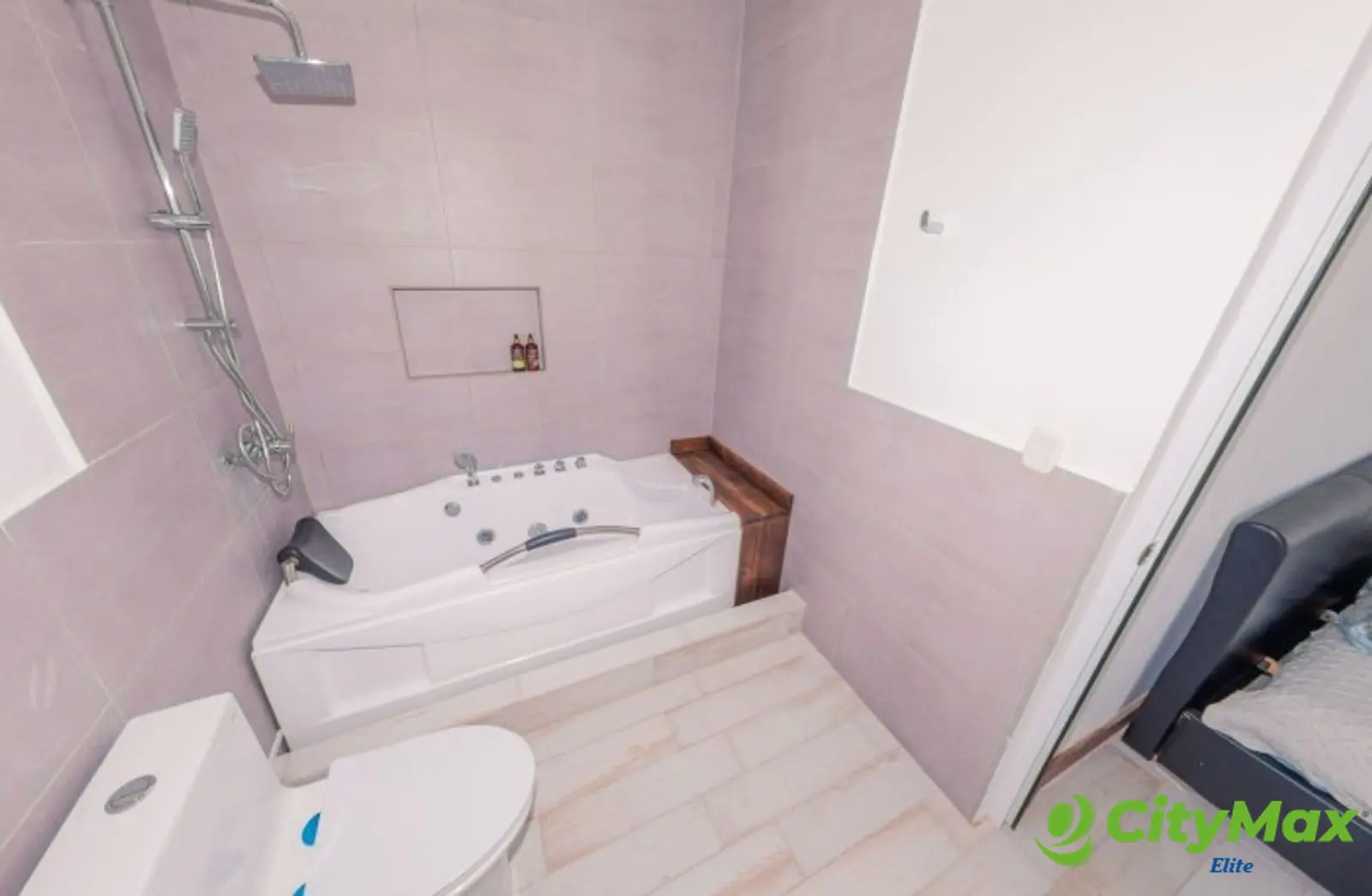 Venta Casa Vacacional a orillas de Playa Monterrico - foto 24