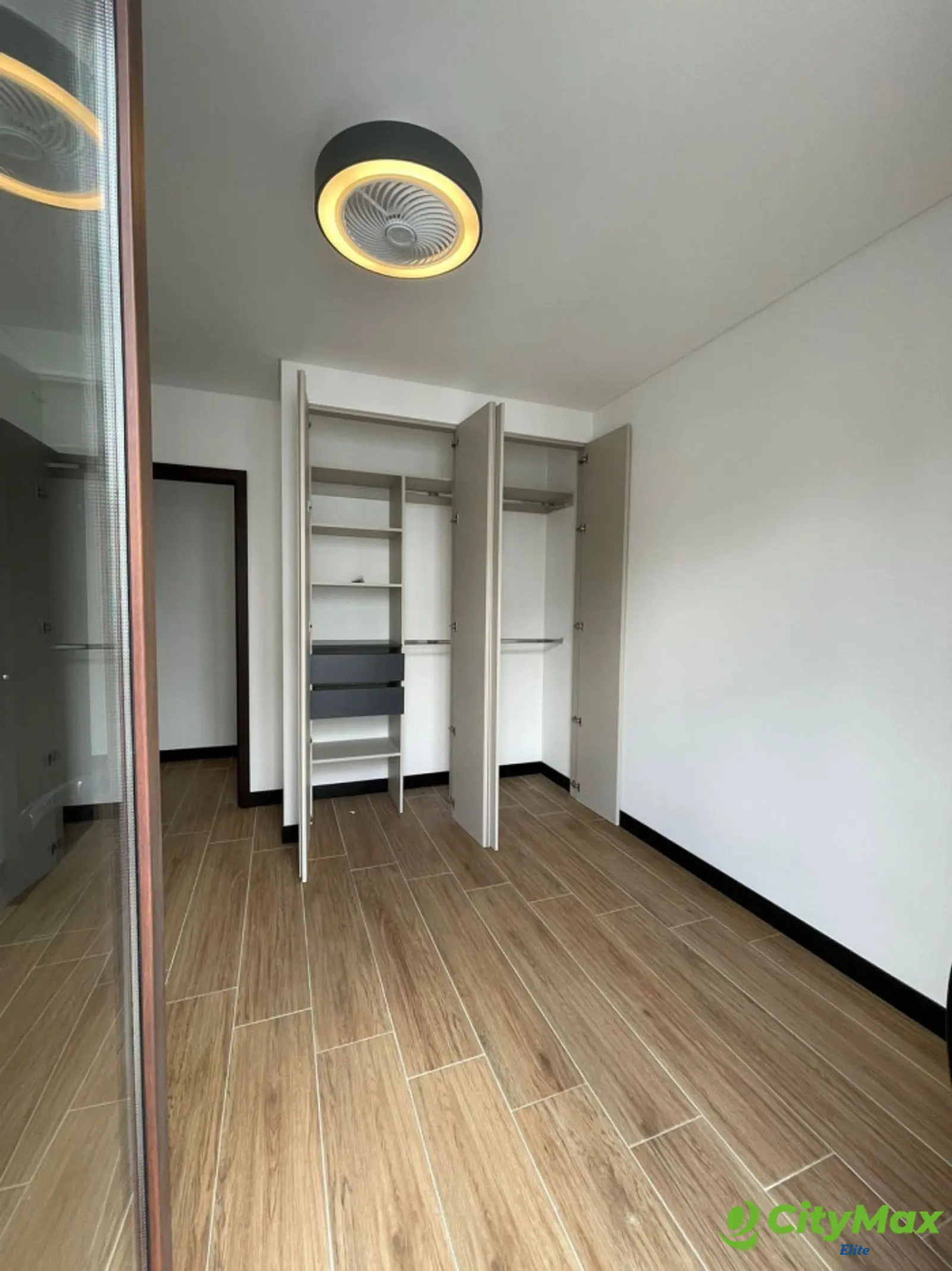 Apartamento en renta en Lirios de Cayalá - foto 5
