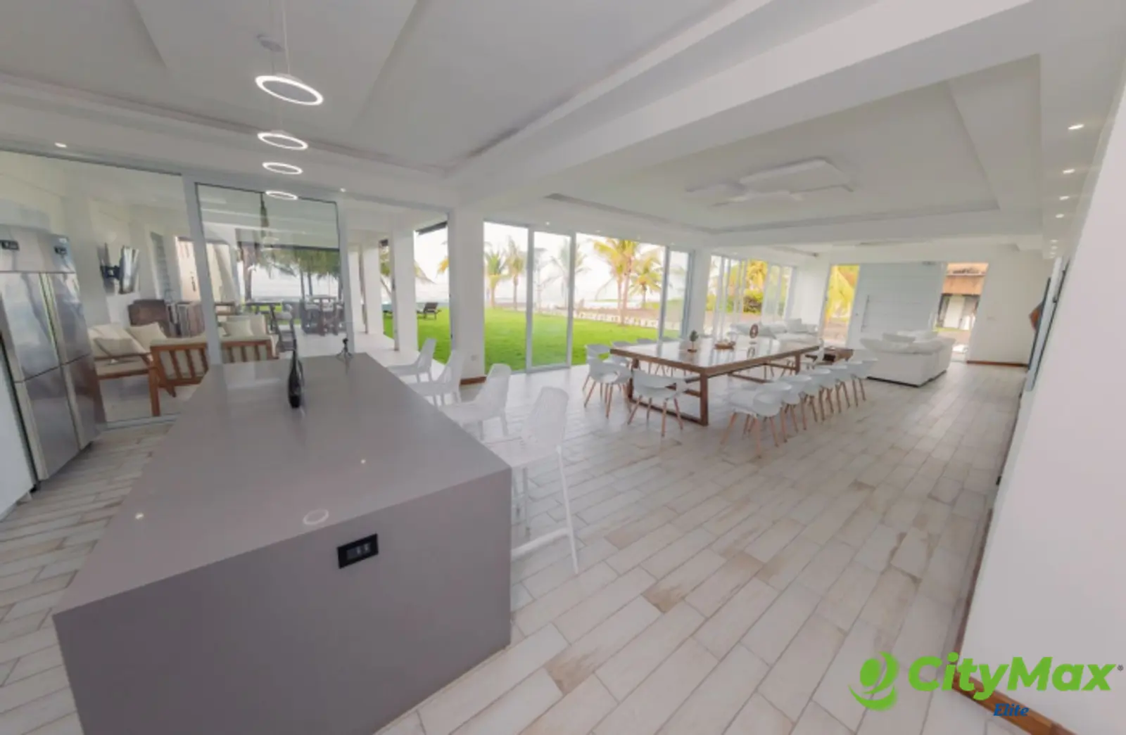 Venta Casa Vacacional a orillas de Playa Monterrico - foto 8