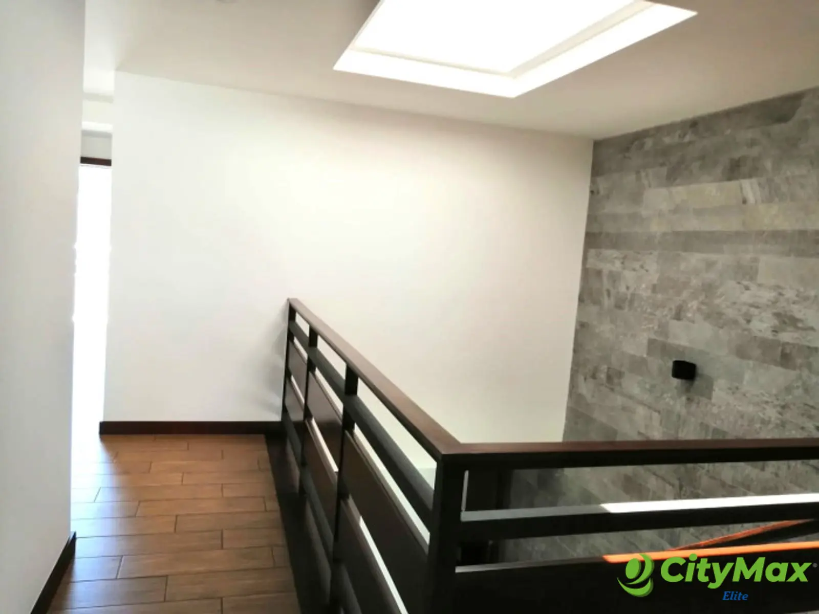 Casa en Venta en Residencial Portal del Bosque - foto 8