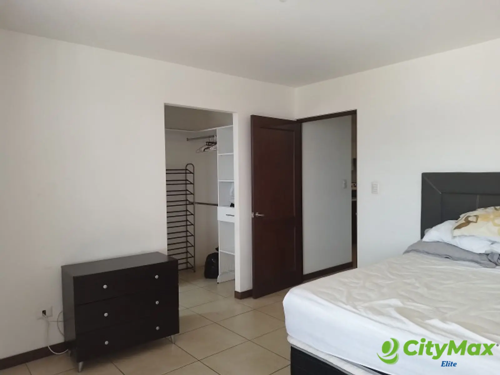 Apartamento en Venta en Las Charcas zona 11 - foto 6