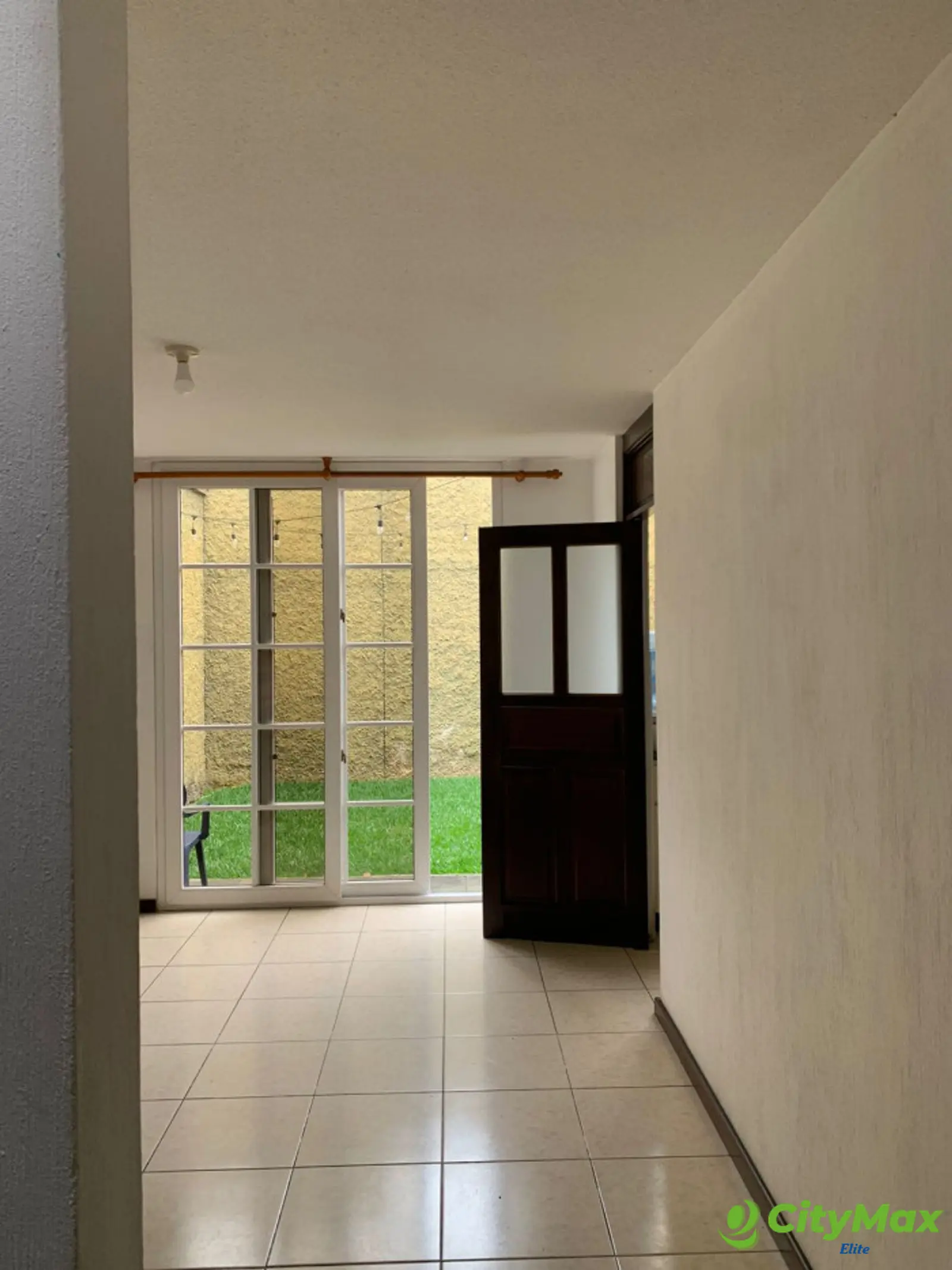Casa en Condominio en Venta en Fraijanes Guatemala - foto 2