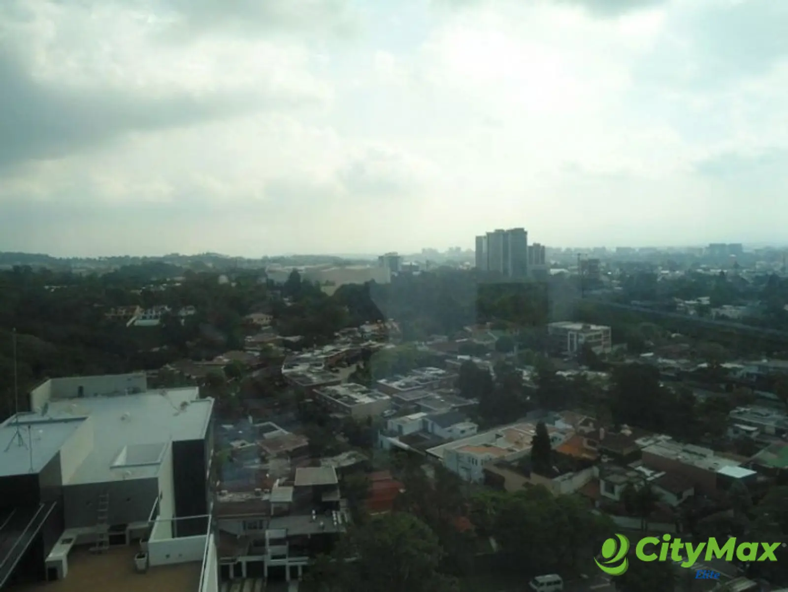 OFICINA EN RENTA EN ZONA 15 VISTA HERMOSA GUATEMALA - foto 3