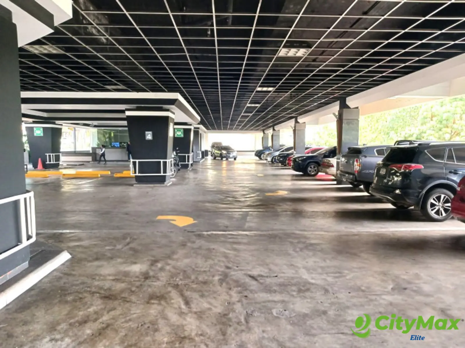 Oficina en Venta y Alquiler en Muxbal - foto 3