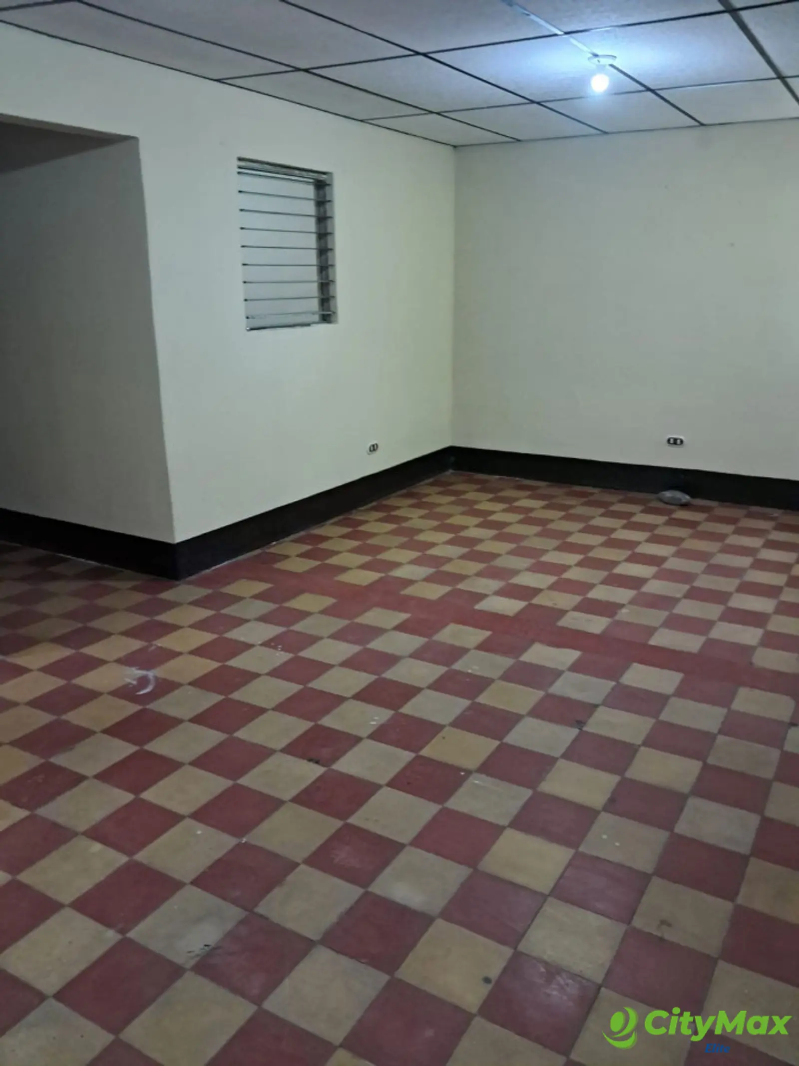 Casa Residencial en Colonia Santa Marta, Zona 5 Mixco - foto 2