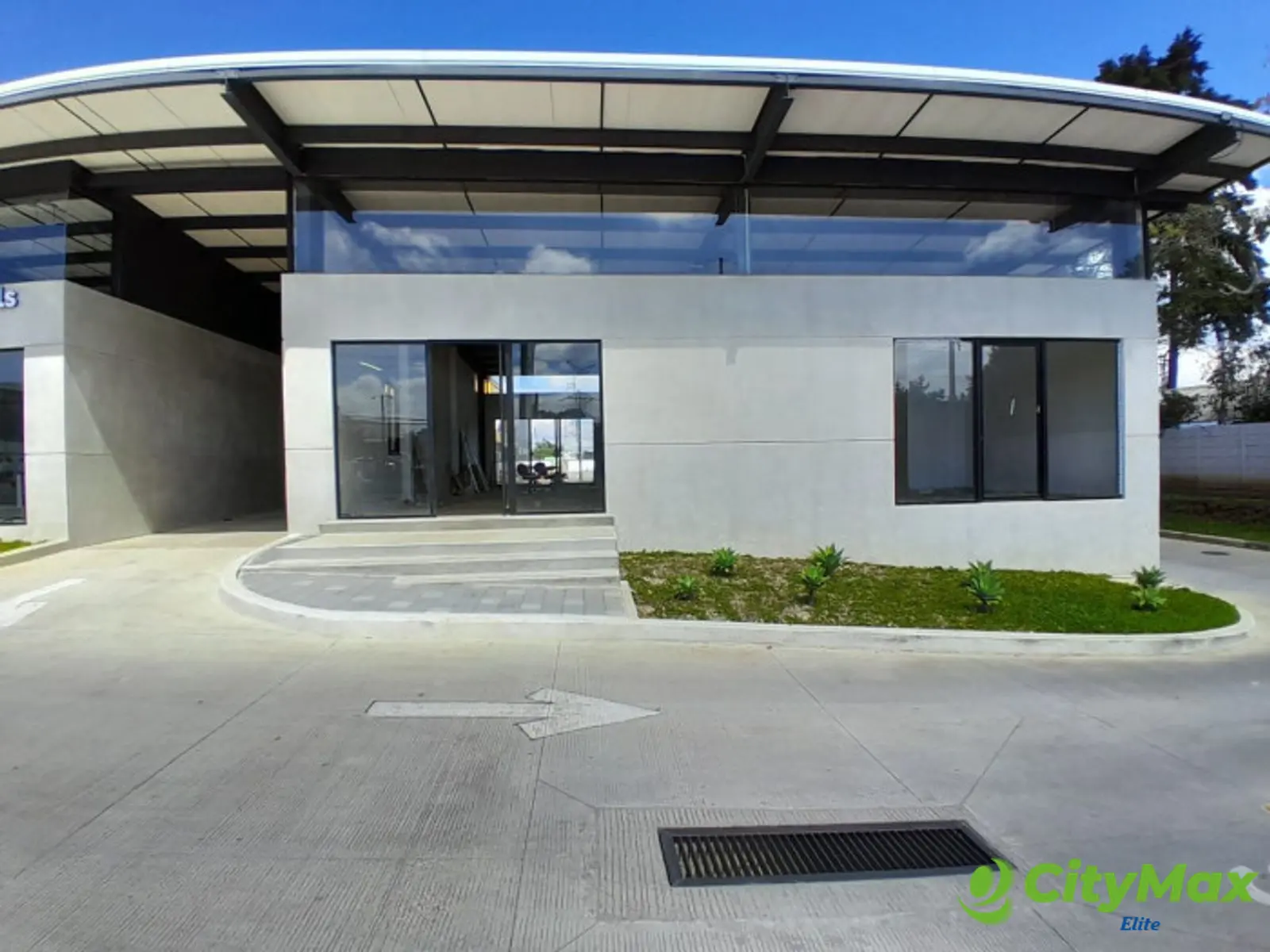 Renta de Local Comercial en el Km 17.4 - foto 5