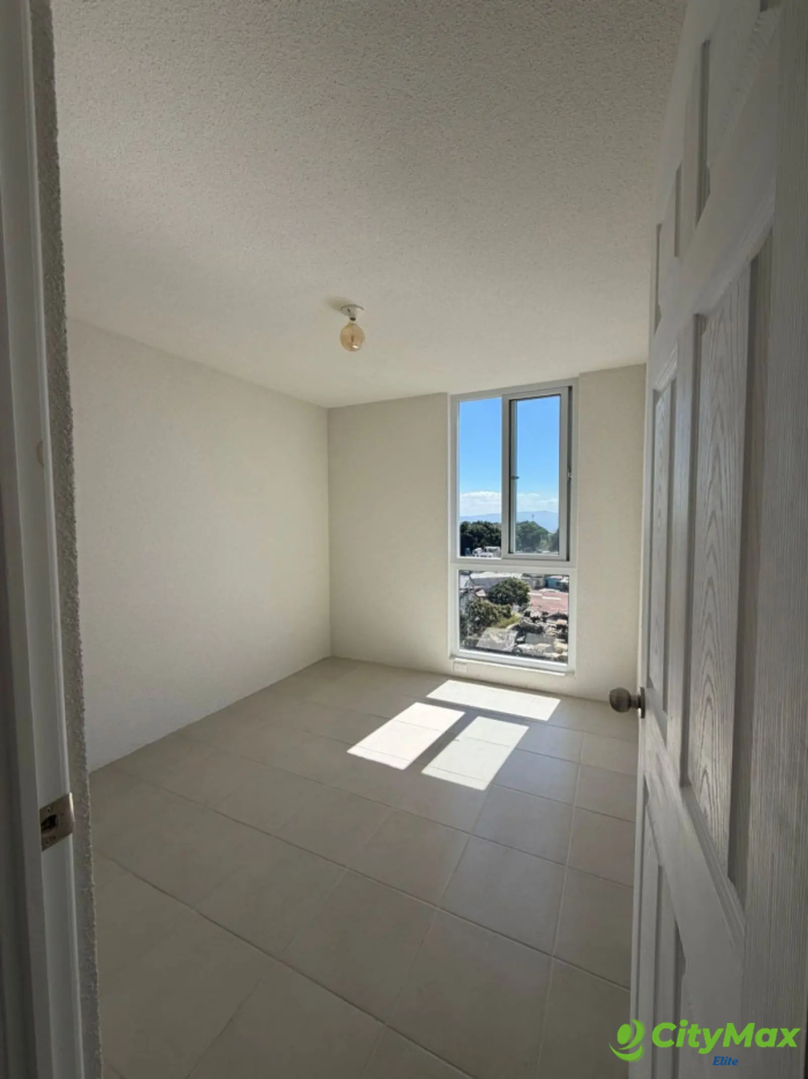 APARTAMENTO EN ALQUILER EN ZONA 1 DE MIXCO - foto 4
