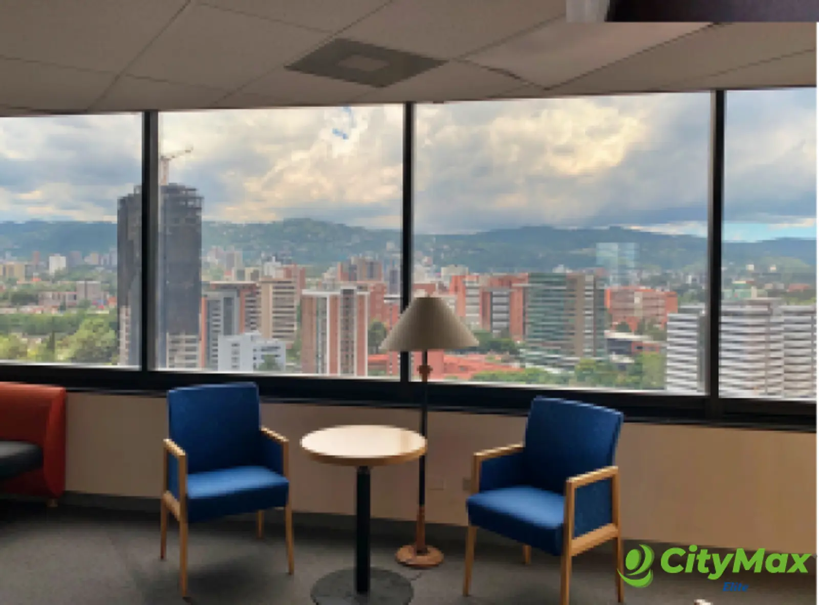 Alquiler de Oficina - Zona Viva - foto 2