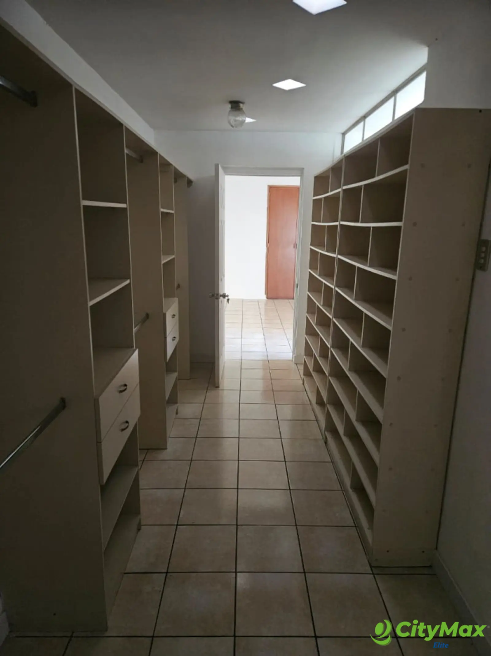 Venta de Casa en Colonia El Maestro de Zona 15 - foto 12