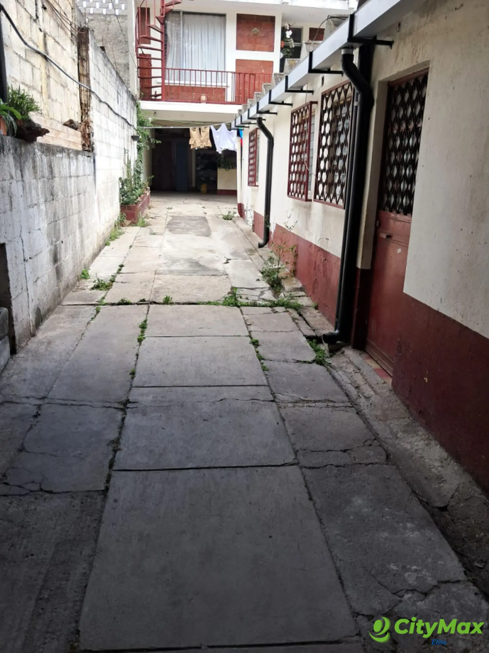 Casa sola en residencial en Mixco Santa Marta. - foto 4