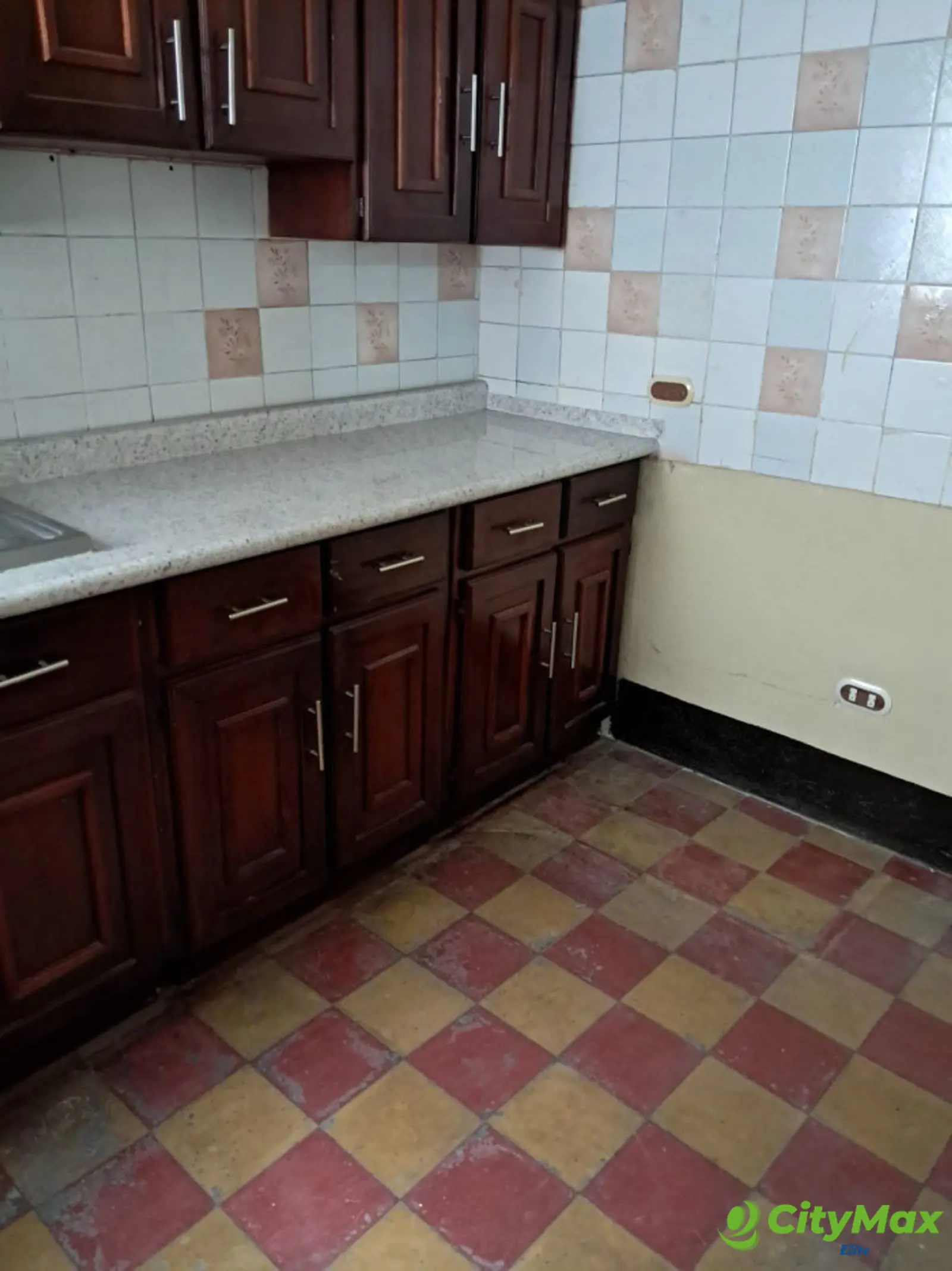 Casa Residencial en Colonia Santa Marta, Zona 5 Mixco - foto 11