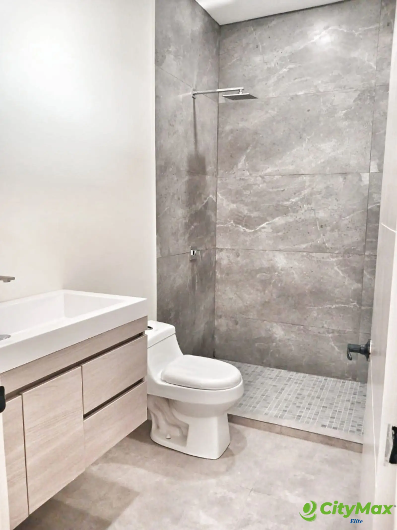 RENTA DE LOCAL COMERCIAL Y APARTAMENTO EN EL SALVADOR - foto 15