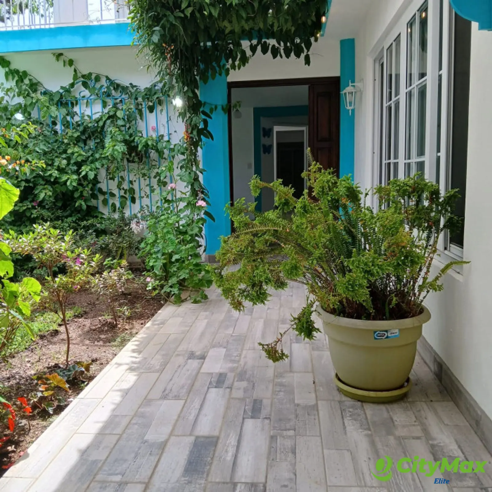 Casa en Venta en Condominio de Santiago Sacatepéquez   - foto 2