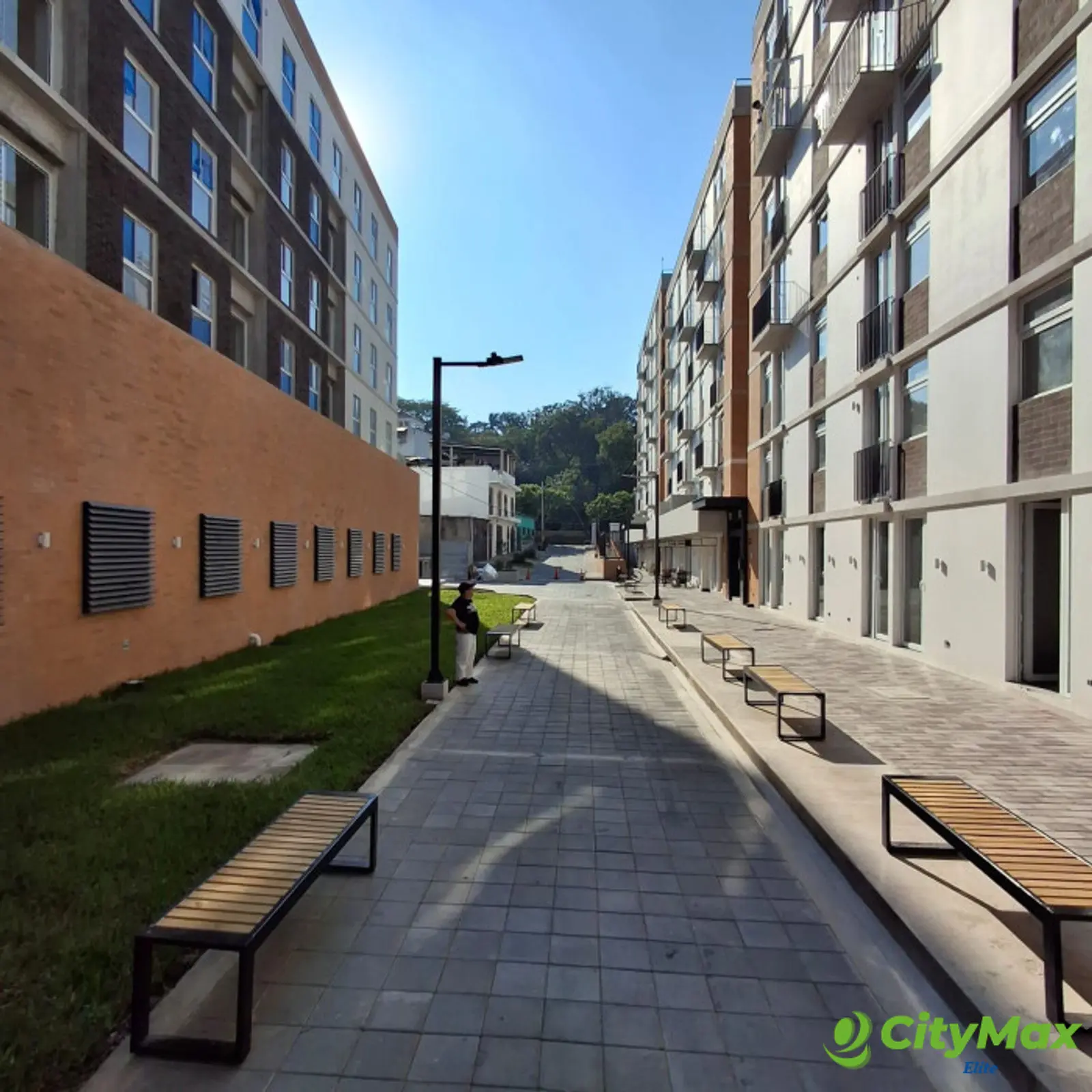 APARTAMENTO EN ALQUILER EN ZONA 1 - foto 2