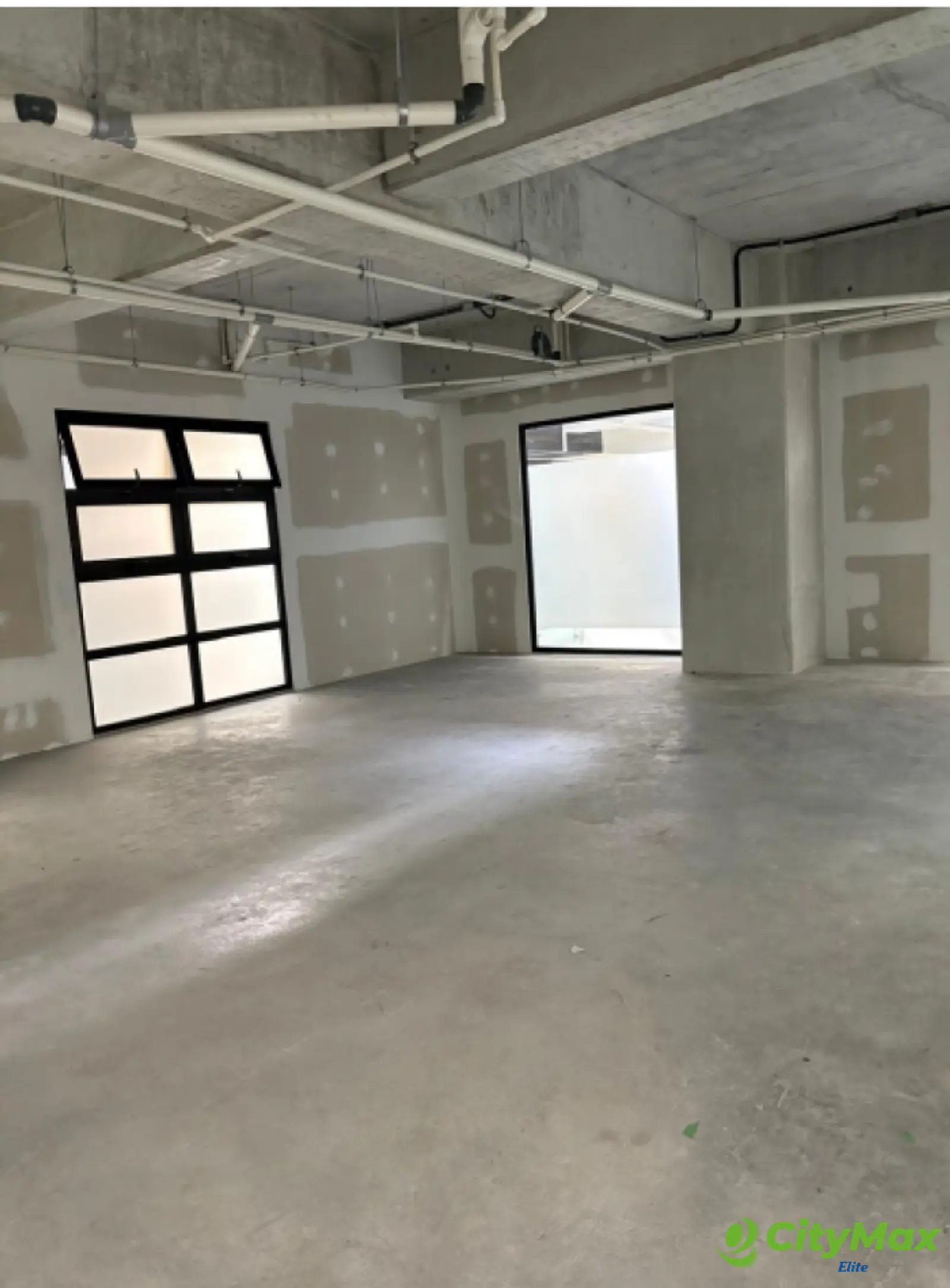 Oficina Comercial en Renta en zona 9 - foto 9