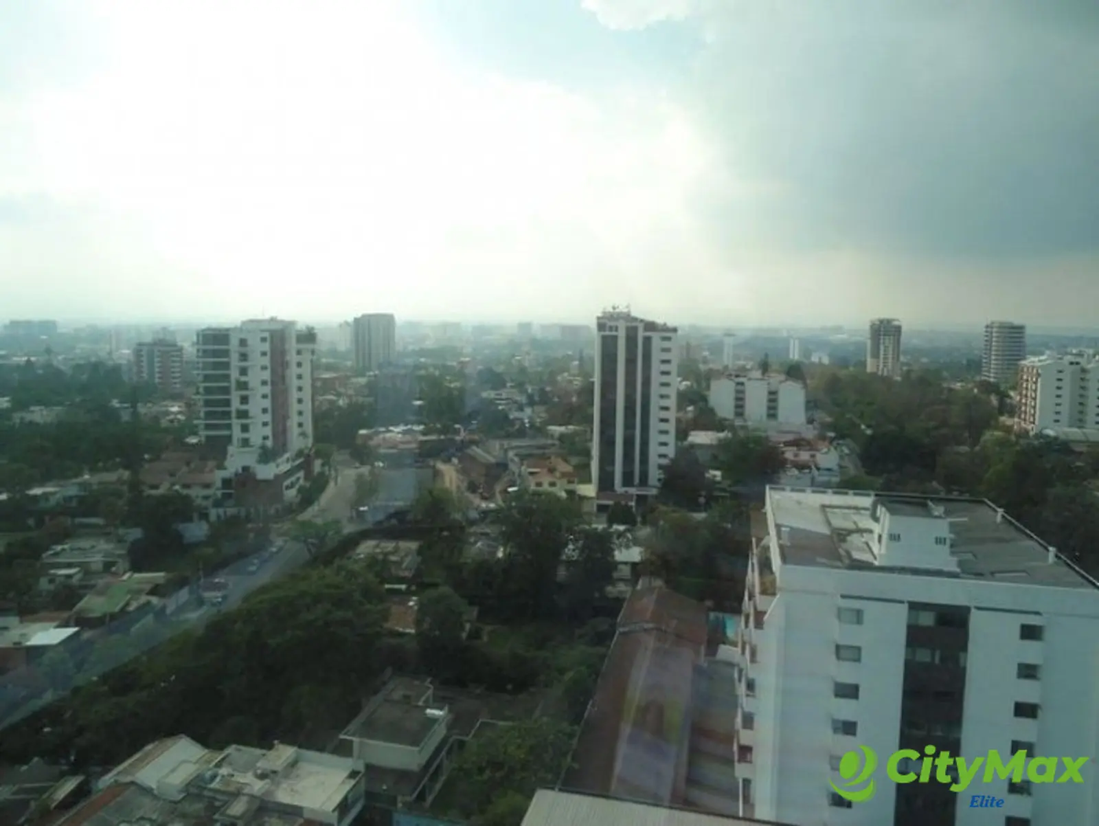 OFICINA EN RENTA EN ZONA 15 VISTA HERMOSA GUATEMALA - foto 4
