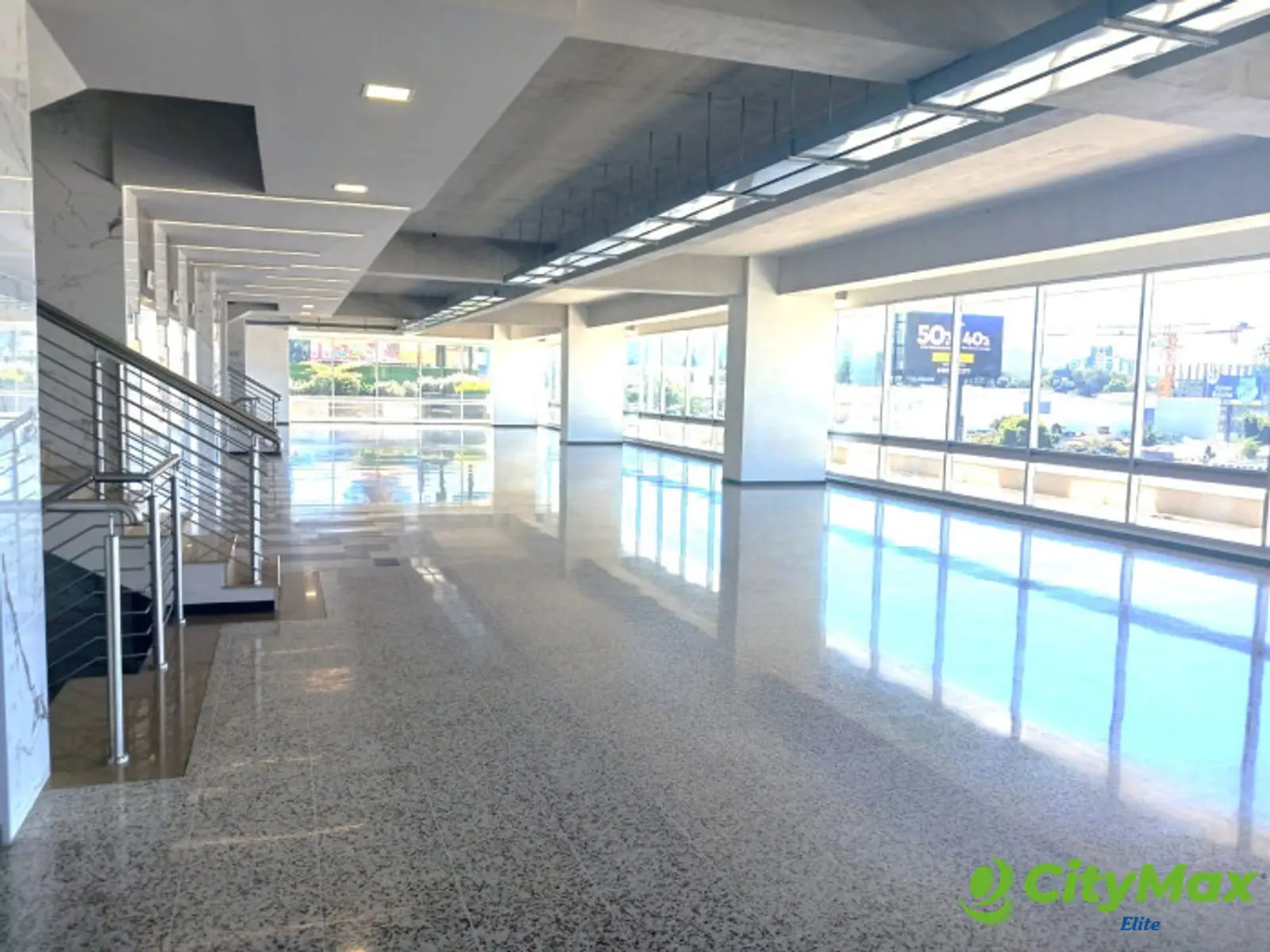 Edificio en Alquiler en zona 10 - Por estrenar !! - foto 12