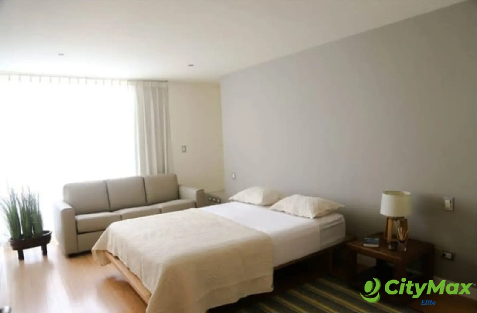 Apartamento en renta amueblado en zona 10 - Habitacion 1