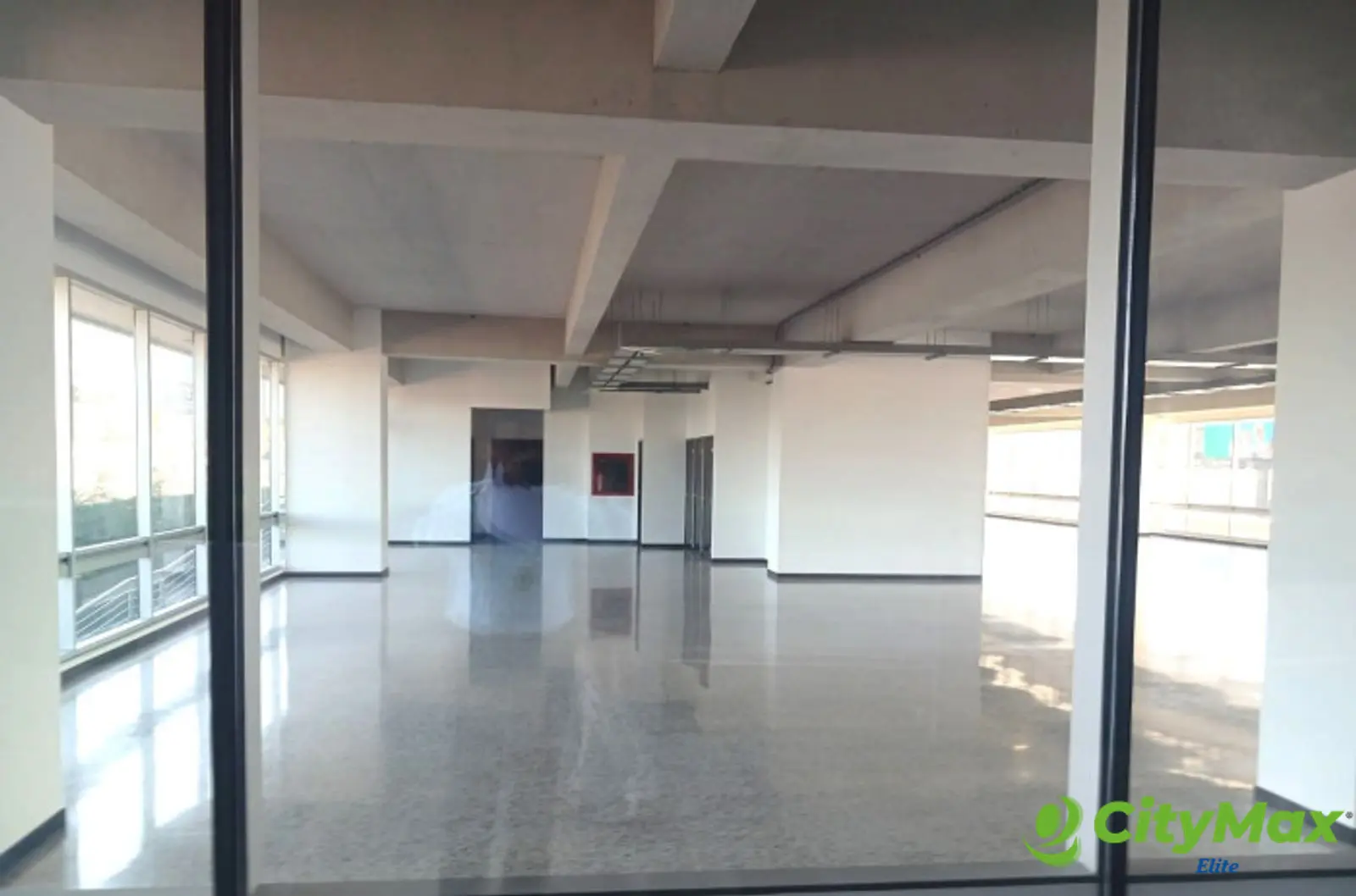 Edificio en Alquiler en zona 10 - Por estrenar !! - foto 10