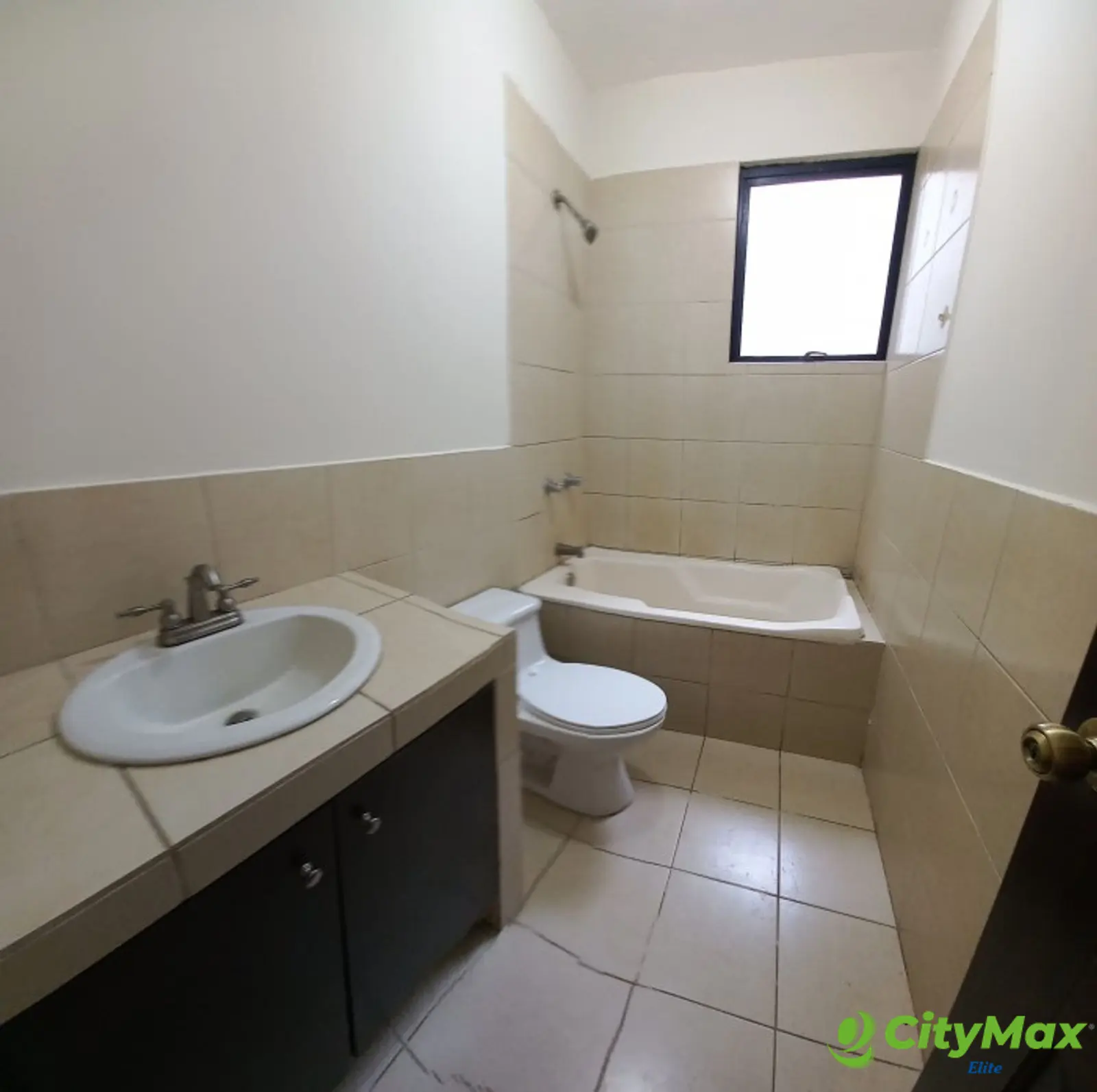Rento apartamento en condominio Carretera a El Salvador - foto 7