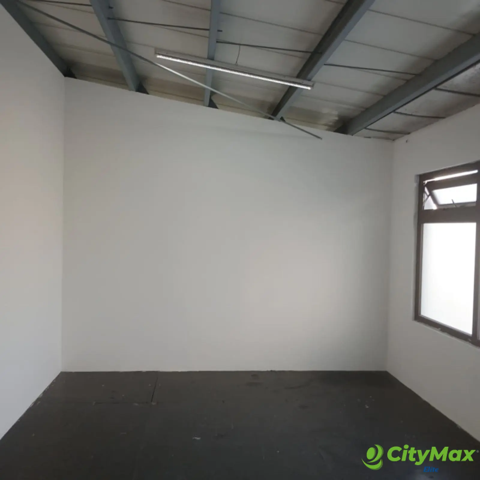Local Comercial de 80 m² en C.C. San José Pinula - foto 3