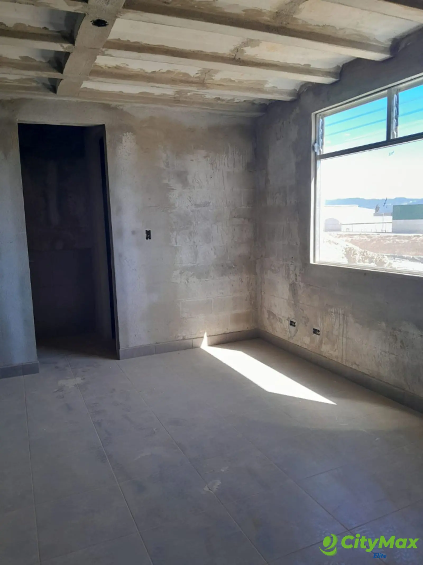 Bodegas en Renta en Amatitlán - OFICINA POR DENTRO