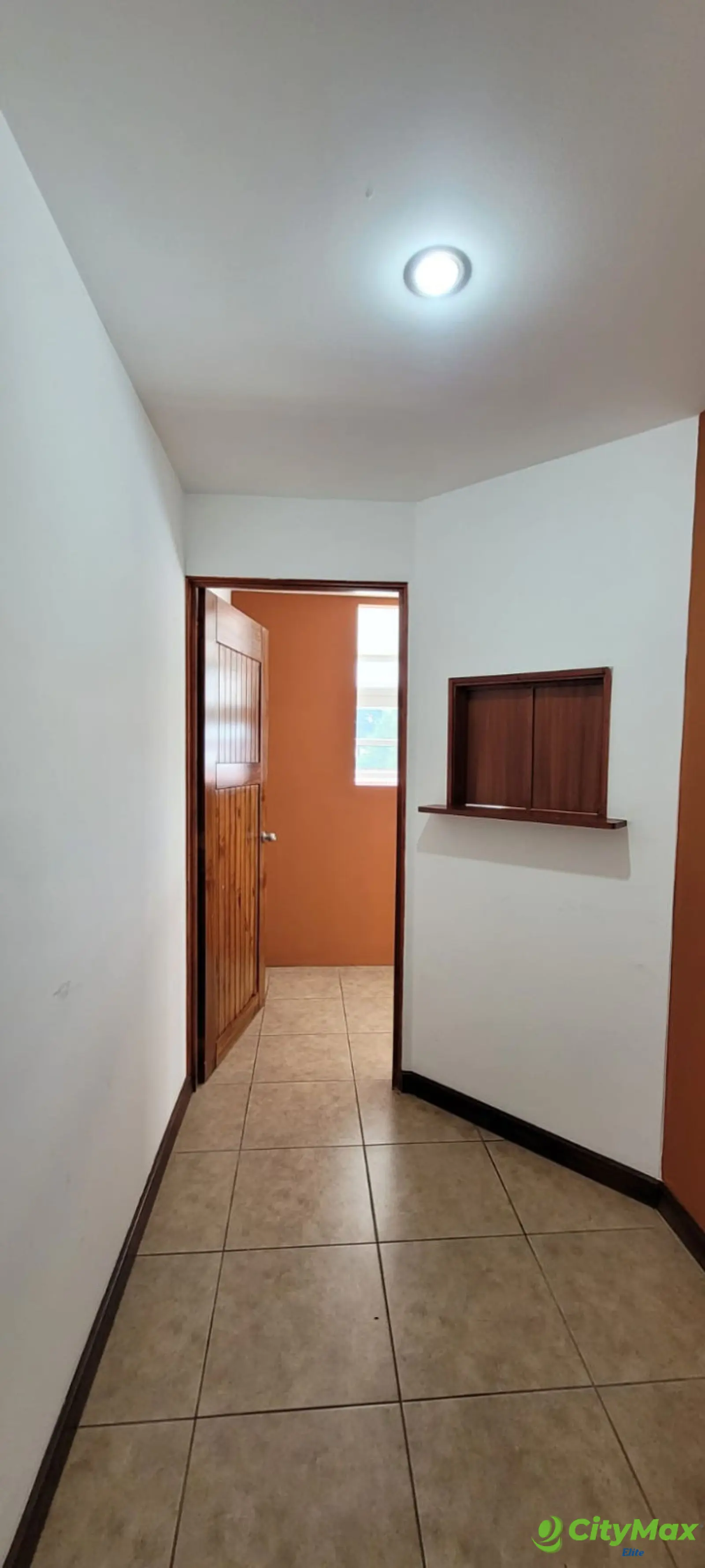 Oficina en renta y venta en Santa Catarina Pinula - foto 10